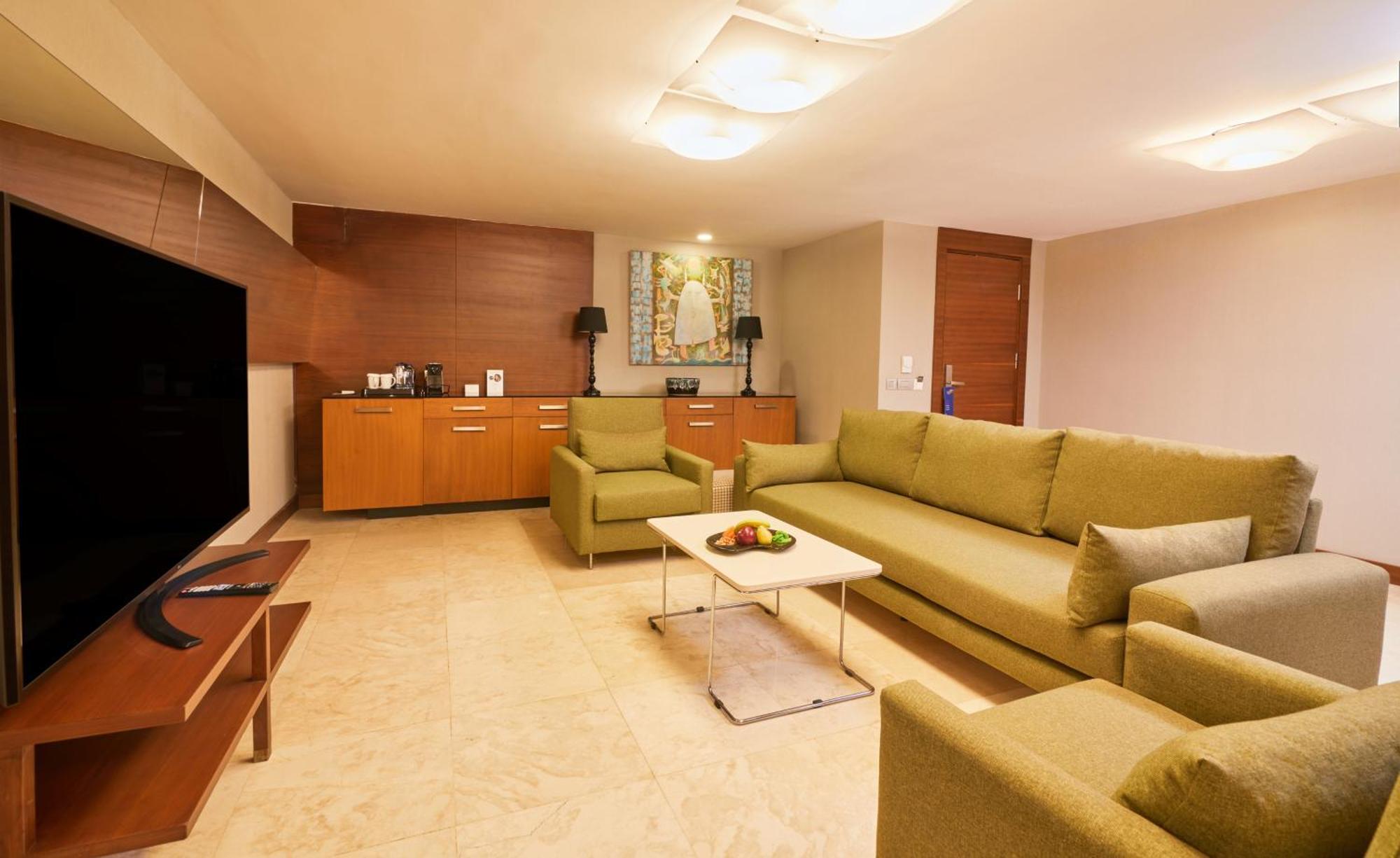 Dedeman Hotel