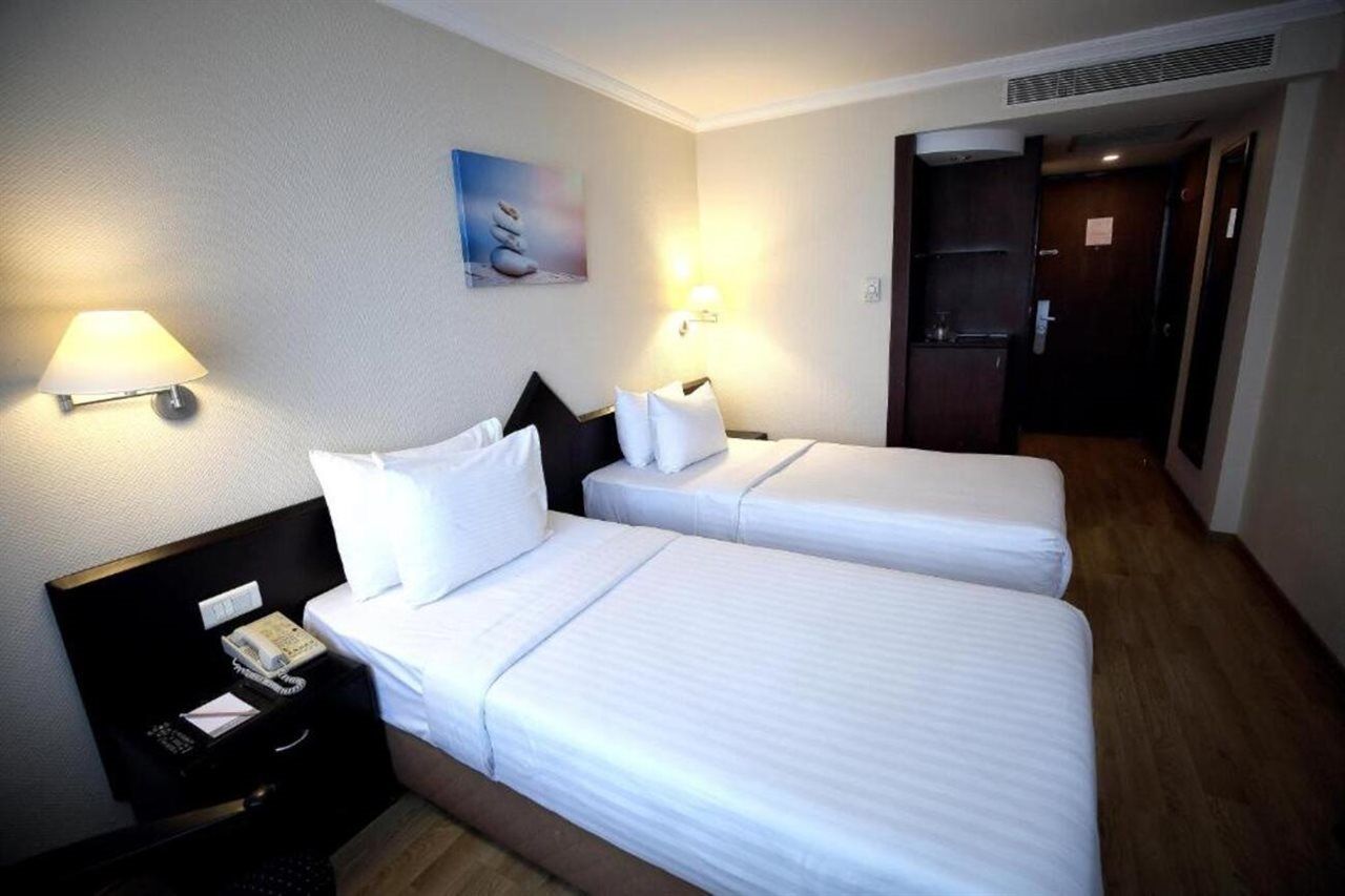 Dedeman Hotel